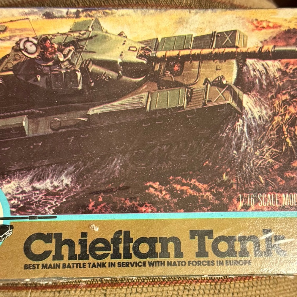 Chieftan Tank Model Kit